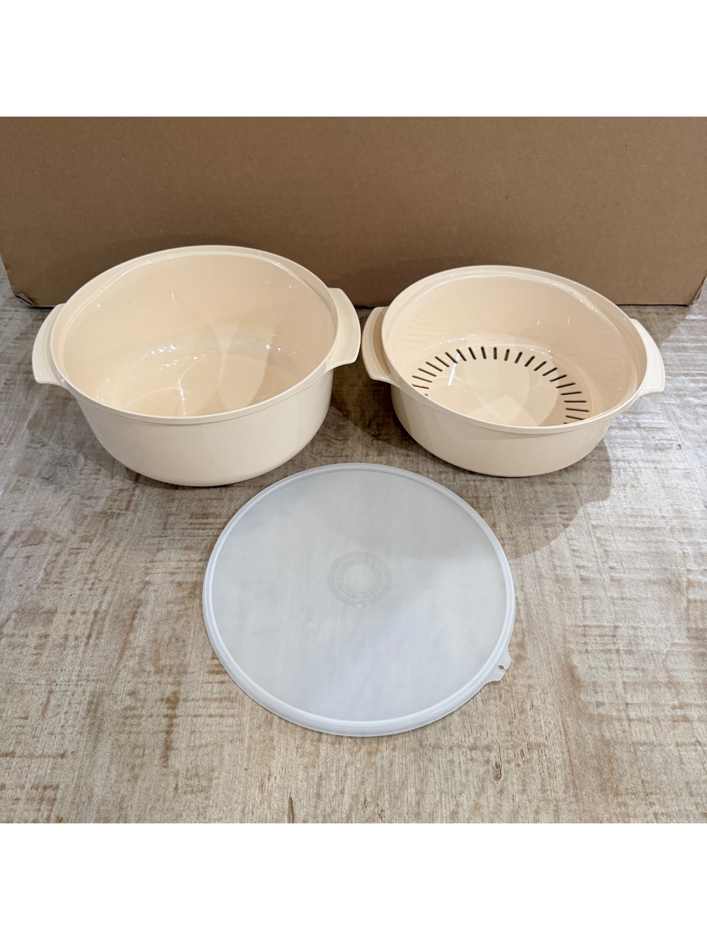 Vintage Tupperware TupperWave 3 Qt Casserole Colander Strainer w Storage Seal